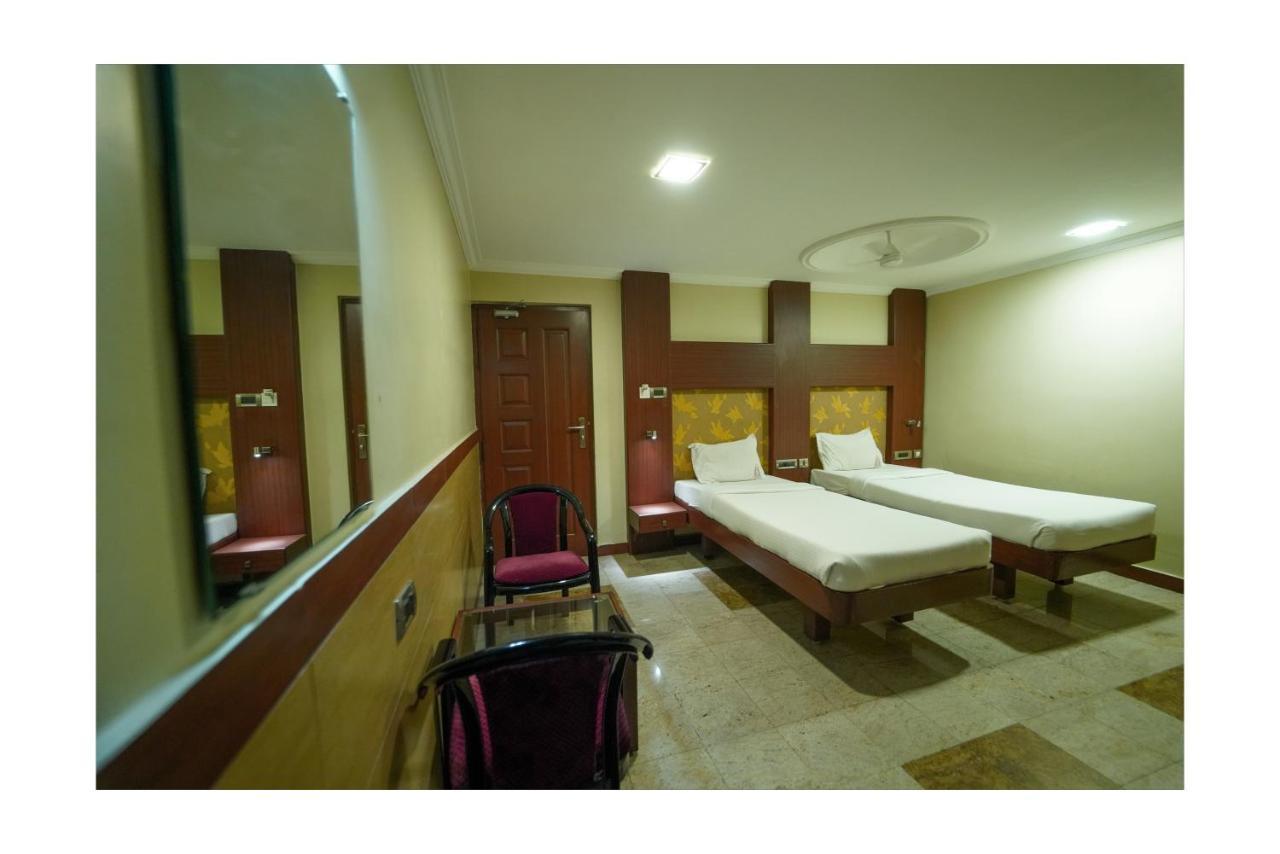 Hotel Everestparkresidency Tiruchirappalli Esterno foto