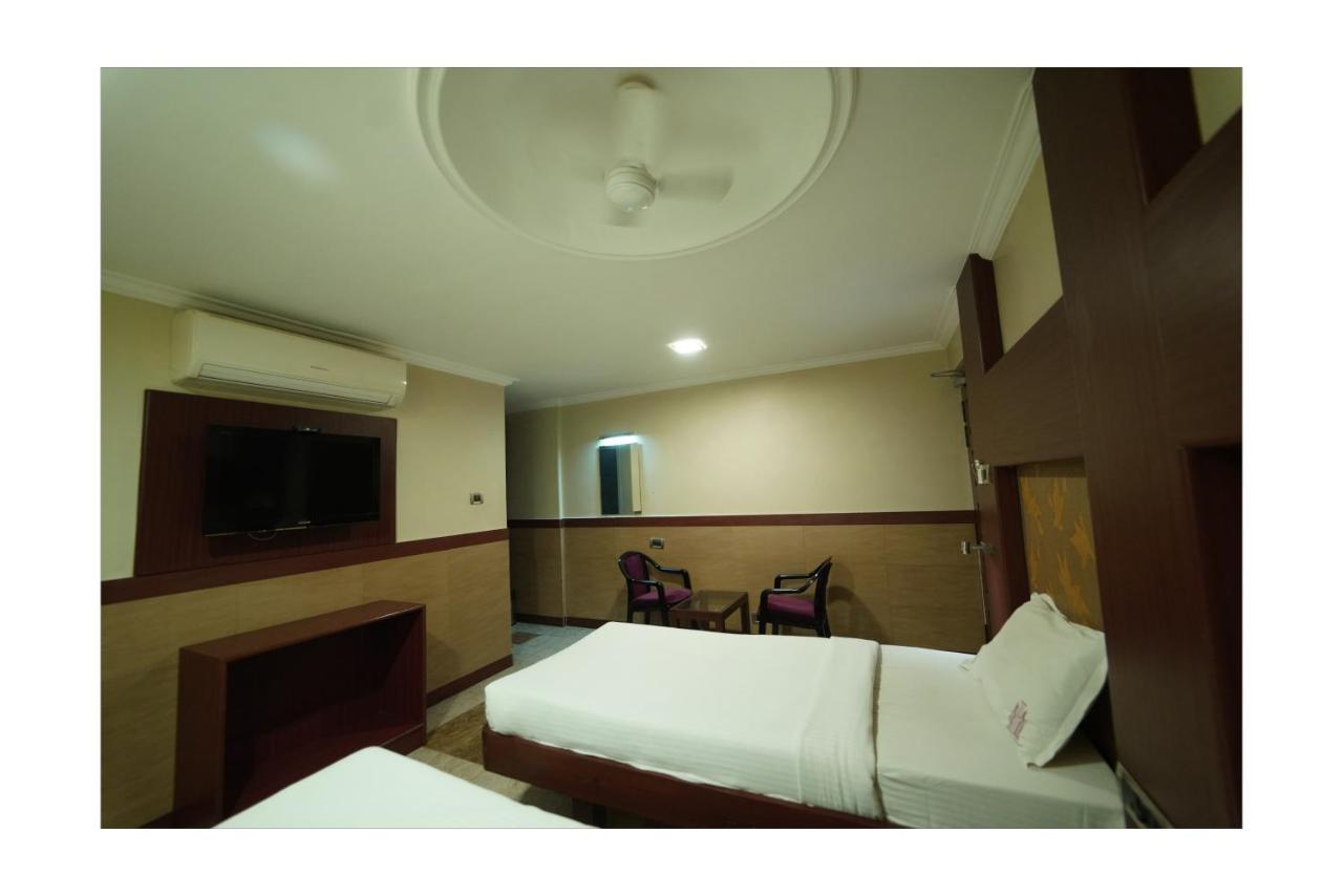 Hotel Everestparkresidency Tiruchirappalli Esterno foto