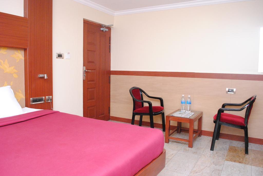 Hotel Everestparkresidency Tiruchirappalli Camera foto