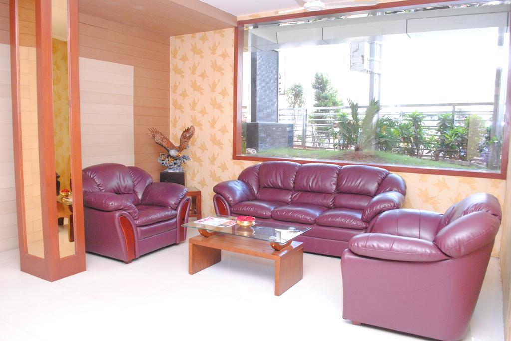 Hotel Everestparkresidency Tiruchirappalli Esterno foto
